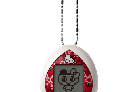 5786-hello-kitty-x-tamagotchi-50th-anniversary-nano-red–1.jpg