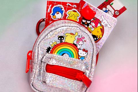 5826-hello-kitty-and-friends-real-littles-micro-backpack-1.jpg