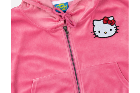 5849-hello-kitty-x-dumbgood-pink-velour-cropped-hoodie-50th-anniv–1.png