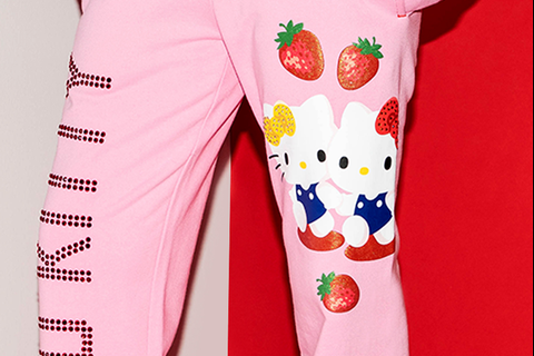 5873-hello-kitty-x-dumbgood-pink-sweatpants-50th-anniv–1.png