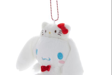 5945-cinnamoroll-mascot-bag-charm-hello-kitty-50th-anniv–1.jpg