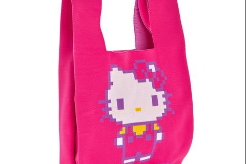 5973-hello-kitty-pink-knit-shopper-bag-retro-pixel-series–1.jpg