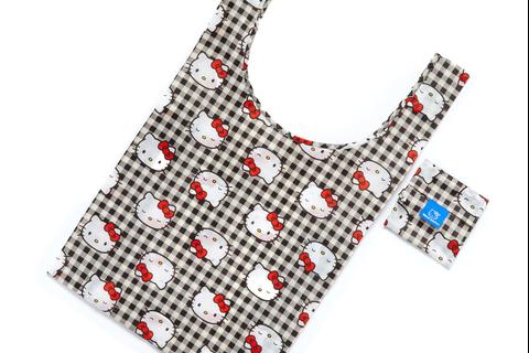 6003-hello-kitty-x-baggu-50th-anniversary-standard-baggu-black-gingham–1.jpg