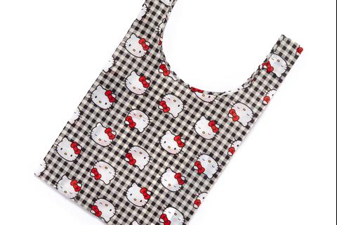 6003-hello-kitty-x-baggu-50th-anniversary-standard-baggu-black-gingham–1.jpg