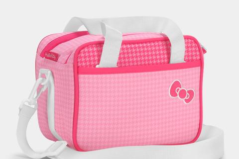 6137-hello-kitty-perfectly-pink-instant-film-camera-bag-1.jpg