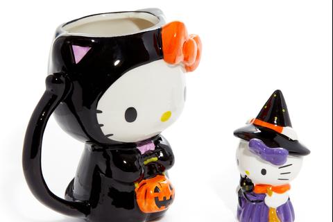 6147-hello-kitty-halloween-costume-ceramic-mug-and-figurine-gift-set-1.jpg