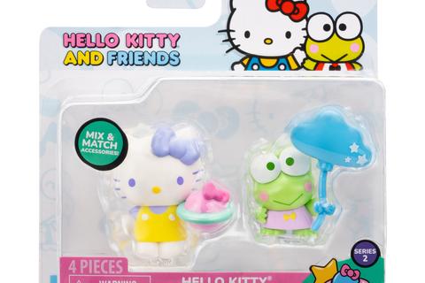 6155-hello-kitty-and-friends-2-pc-figure-pack-series-2-dreamland–1.gif
