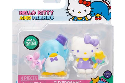 6155-hello-kitty-and-friends-2-pc-figure-pack-series-2-dreamland–1.gif