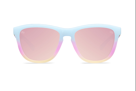 6180-hello-kitty-x-knockaround-50th-anniversary-sunglasses-premiums–1.png