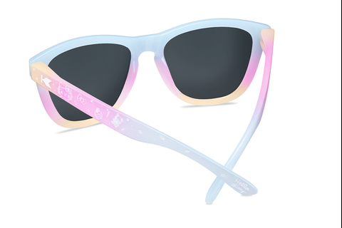 6180-hello-kitty-x-knockaround-50th-anniversary-sunglasses-premiums–1.png