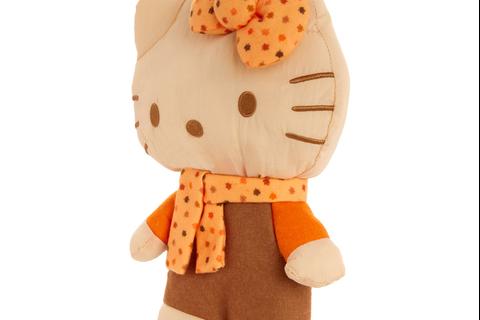 6196-hello-kitty-10-seasons-of-friendship-plush-fall–1.jpg