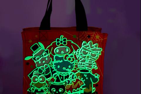 6202-hello-kitty-and-friends-2024-halloween-glow-in-the-dark-treat-bag-1.jpg