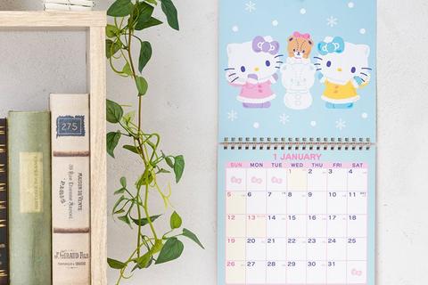 6226-hello-kitty-2025-wall-calendar-1.jpg