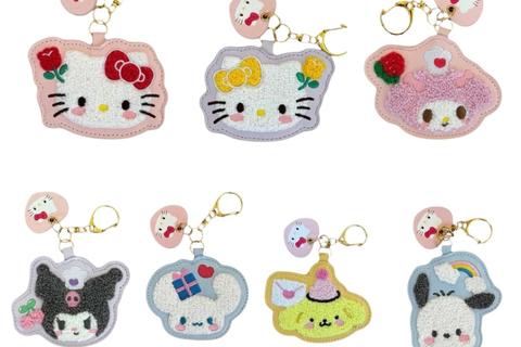 6290-hello-kitty-50th-anniv-keychain-blind-bag-full-of-happy-series–1.png