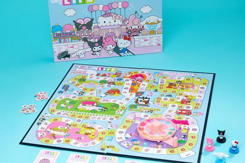 6413-hello-kitty-and-friends-life-board-game-1.jpg