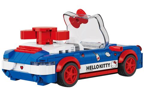 6526-hello-kitty-x-brickcraft-custom-convertible-building-set-1.jpg