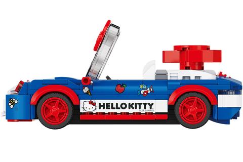 6526-hello-kitty-x-brickcraft-custom-convertible-building-set-1.jpg