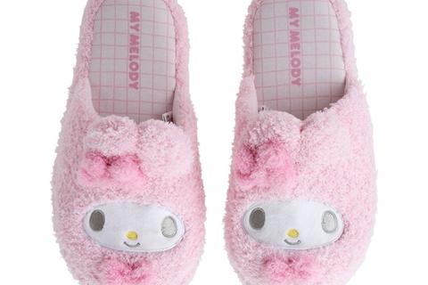 6624-my-melody-cozy-sherpa-adult-slippers-1.jpg