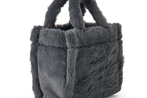 6640-kuromi-plush-2-way-mini-tote-1.jpg