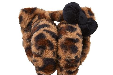 6688-hello-kitty-plush-leopard-print-ear-muffs-1.jpg