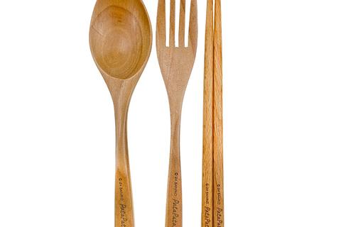 6736-patapatapeppy-wooden-travel-cutlery-set-flower-power-series–1.jpg