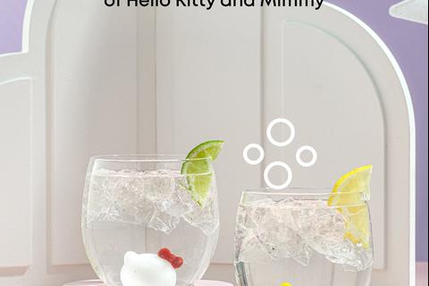 6817-hello-kitty-and-mimmy-3d-icon-short-drinking-glasses-set-of-2–1.jpg