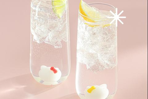 6819-hello-kitty-and-mimmy-3d-icon-tall-drinking-glasses-set-of-2–1.jpg