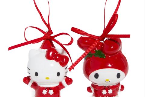 6981-hello-kitty-and-my-melody-2-pc-holiday-ceramic-ornament-set-santa-suit–1.jpg