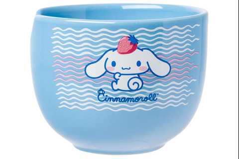 6995-cinnamoroll-ceramic-ramen-bowl-and-chopstick-set-strawberry-pose–1.png