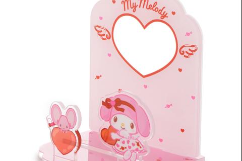 700-my-melody-smartphone-and-photo-stand-cupid-series–1.jpg