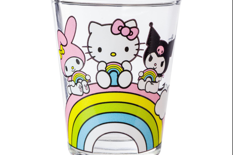 7021-hello-kitty-and-friends-mini-glass-4-piece-set-rainbows–1.png