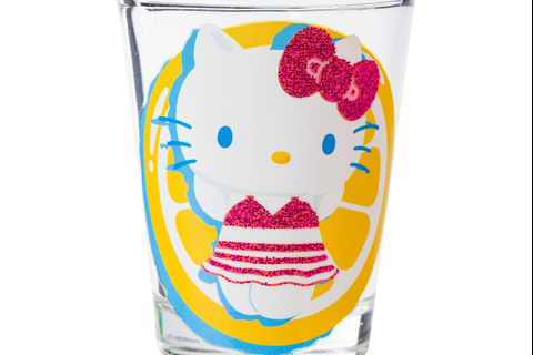 7023-hello-kitty-mini-glass-4-piece-set-pool-floatie–1.png