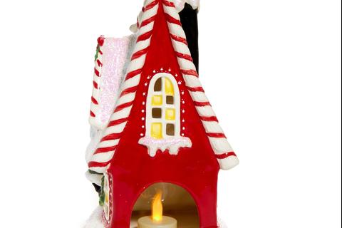 7031-hello-kitty-and-friends-ceramic-holiday-candle-house-1.jpg