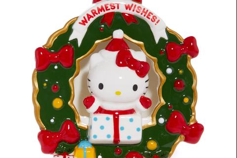 7033-hello-kitty-holiday-wreath-ceramic-tealight-holder-1.jpg