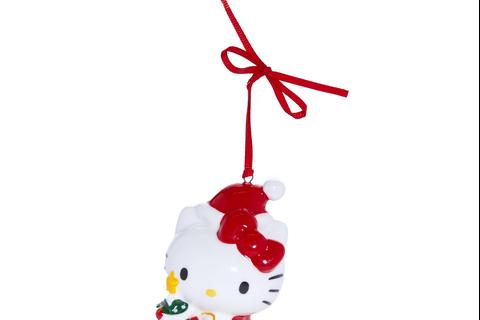 7037-hello-kitty-holiday-ceramic-mug-and-figurine-gift-set-1.jpg