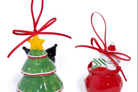 7041-hello-kitty-and-kuromi-2-pc-holiday-ceramic-ornament-set-red–1.jpg