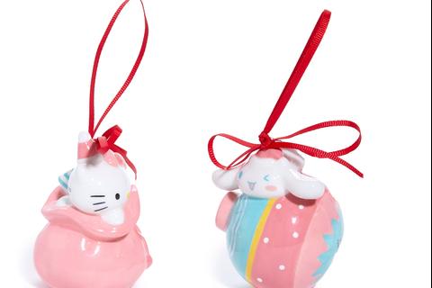 7045-hello-kitty-and-cinnamoroll-2-pc-holiday-ceramic-ornament-set-pastel-pink–1.jpg