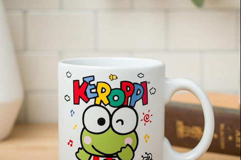 7071-keroppi-all-over-print-ceramic-mug-winking–1.png