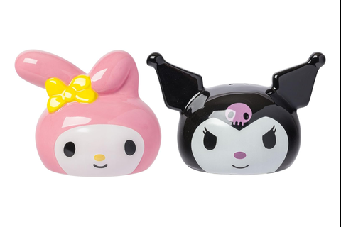 7073-my-melody-and-kuromi-sculpted-ceramic-salt-and-pepper-set-1.png