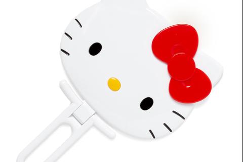 71-hello-kitty-folding-hand-mirror-1.jpg