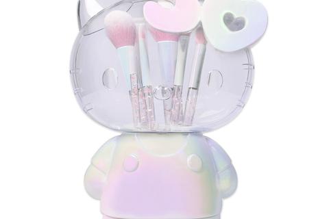 7305-hello-kitty-x-impressions-vanity-50th-anniv-6-pc-brush-gift-set-1.jpg