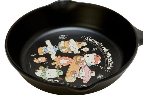 864-sanrio-characters-melamine-skillet-plate-cute-camp-series–1.jpg