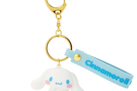 870-cinnamoroll-signature-keychain-1.jpg