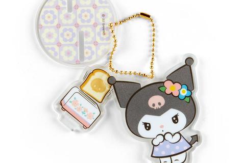 972-kuromi-acrylic-keychain-and-stand-retro-room-series–1.jpg