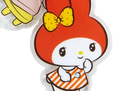 982-my-melody-acrylic-keychain-and-stand-retro-room-series–1.jpg